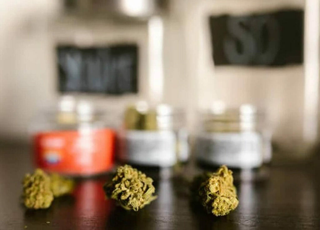 Buy edibles Online Newfoundland | BC Weed Edible Canada  | BC Weed Edible Canada